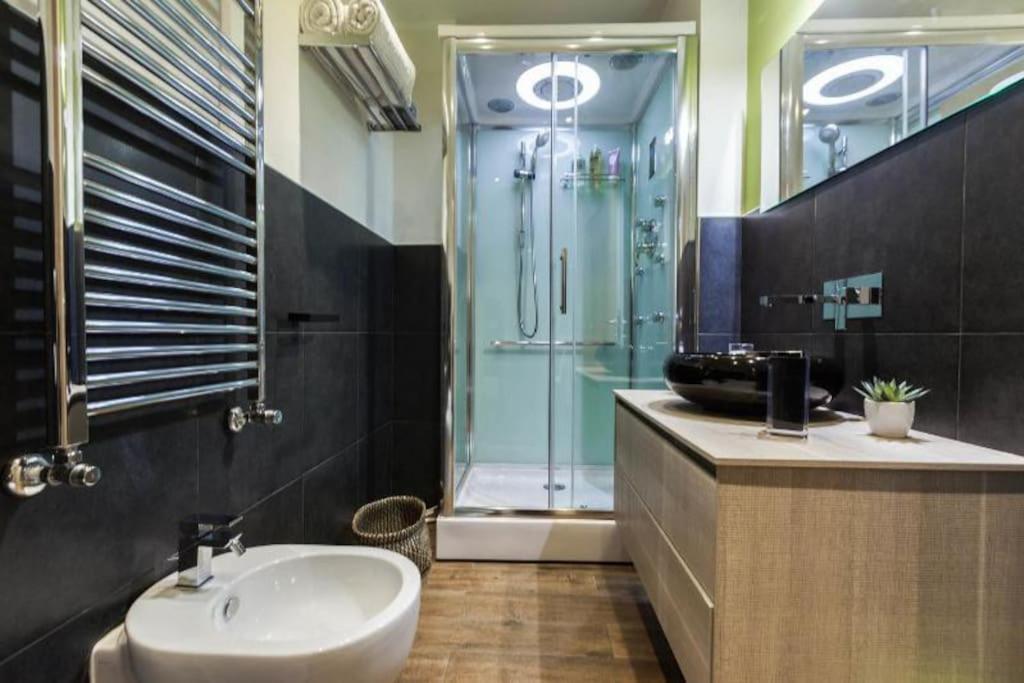 Apartament Lily'S - Near Harbor And Downtown With Terrace - Italy Flat Vacation Genua Zewnętrze zdjęcie